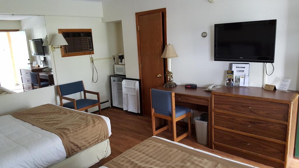 Budget Host Inn Детройт-Лейкс Екстер'єр фото